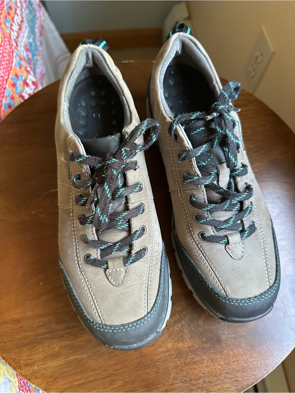 Clarks Wave Walk Waterproof Leather Hiking Walking Shoes Women's Size 8.5 M